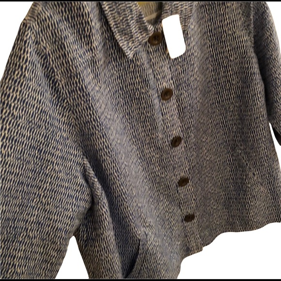 Women's shirt Jacket - Picture 9 of 10